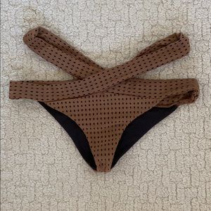 Acacia Fiji Bottoms